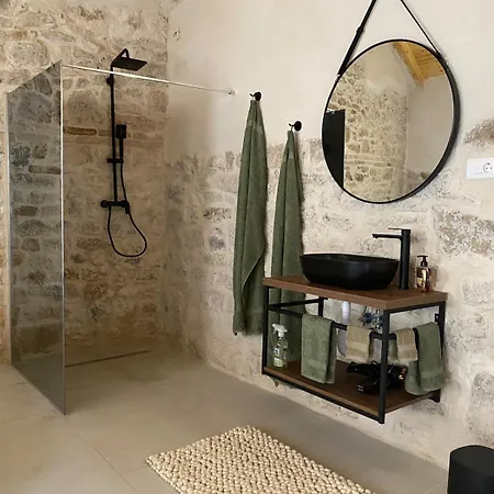 The Hideaway - Kastel Novi * Kaštela