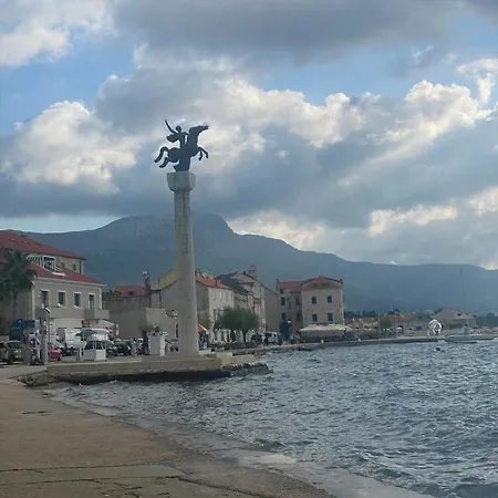 Apartament The Hideaway - Kastel Novi