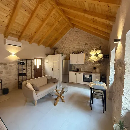 The Hideaway - Kastel Novi Kaštela